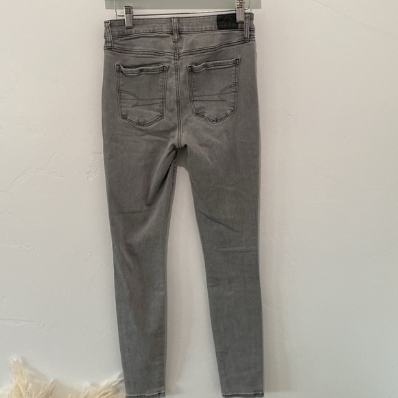 American Eagle Hi Rise Gray Jeans - Picture 4 of 7
